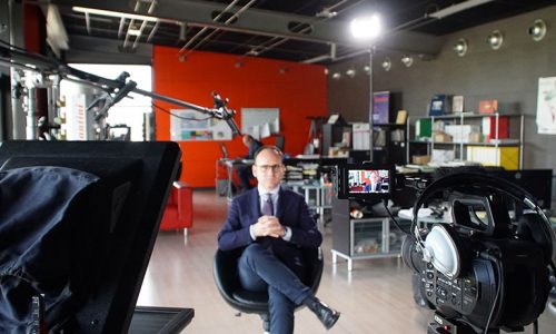 Agenzia video e produzione video intervista di testimonianza per le imprese